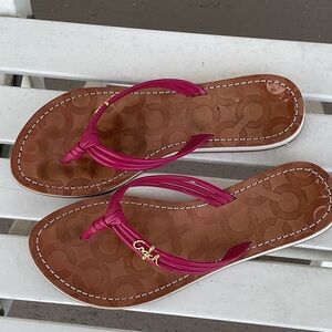 Coach Pink Leather Thong Sandals with Gold Logo Accent